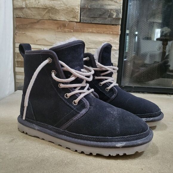 UGG Australia Harkley US Size 5 True Navy Mens Suede BOOTS - Picture 1 of 11
